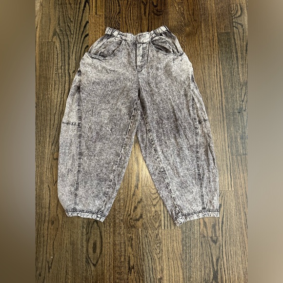 44. NWOT Free People High Road Washed Pull-On Barrel Pants - Picture 5 of 10